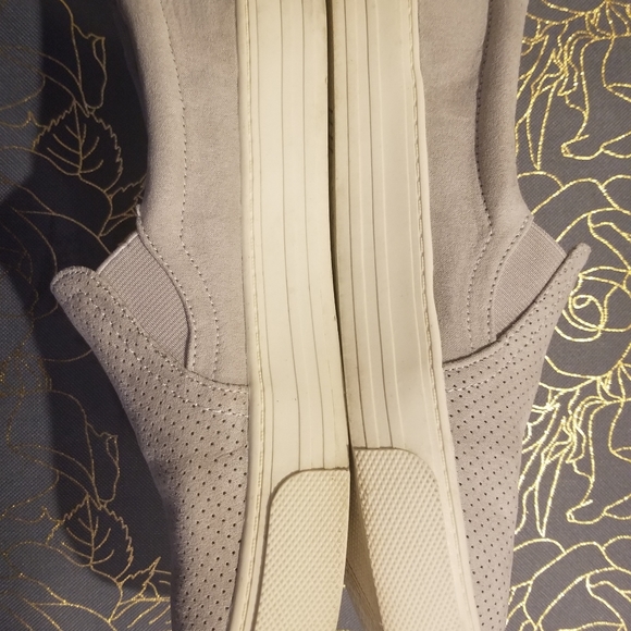 Super Cute Magellan Soft Gray Swede Sneakers - Picture 3 of 5